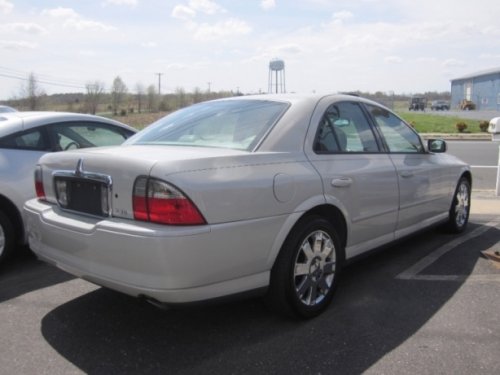 2005 LS V8 Sport