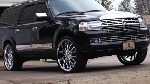 2012 navigator L